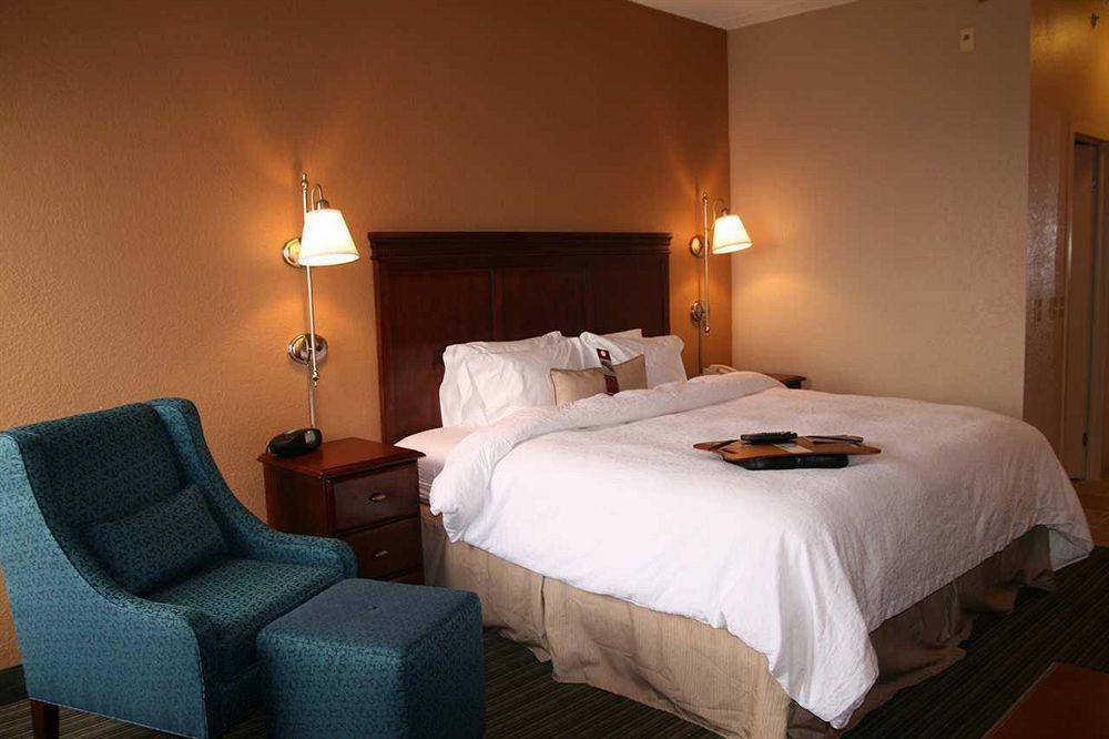 Holiday Inn Express Boston North-Woburn By Ihg Exterior foto