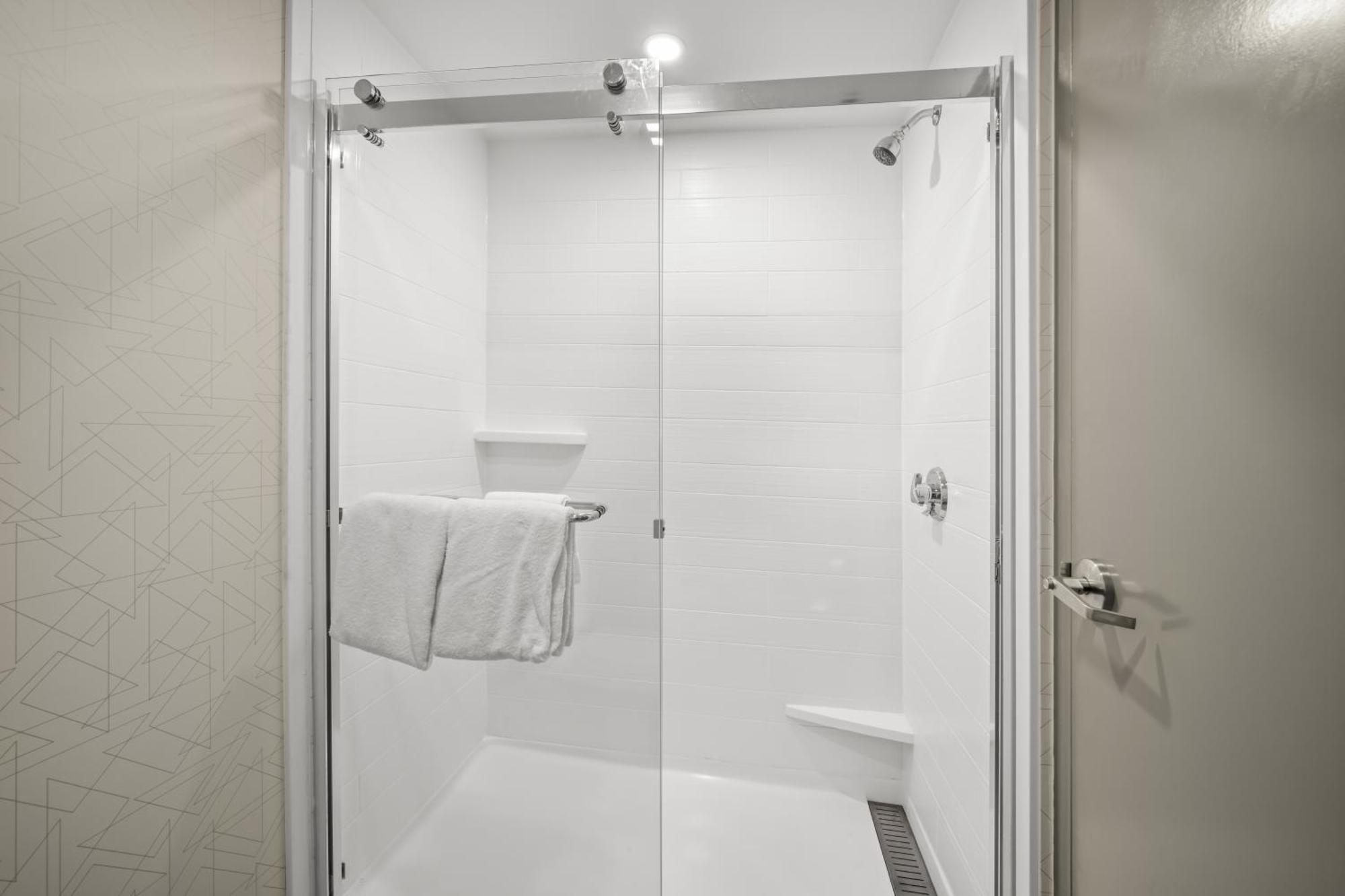Holiday Inn Express Boston North-Woburn By Ihg Exterior foto