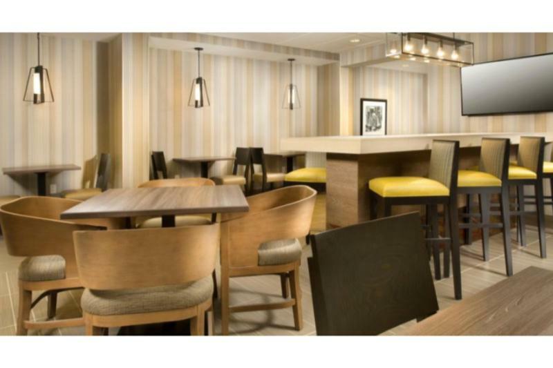 Holiday Inn Express Boston North-Woburn By Ihg Exterior foto